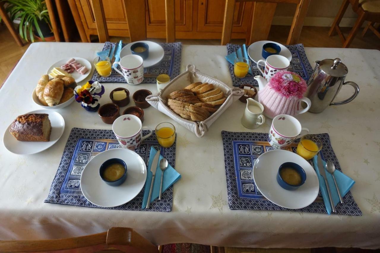 Chambre d'hôtes des Monédières Acomodação com café da manhã Treignac Exterior foto