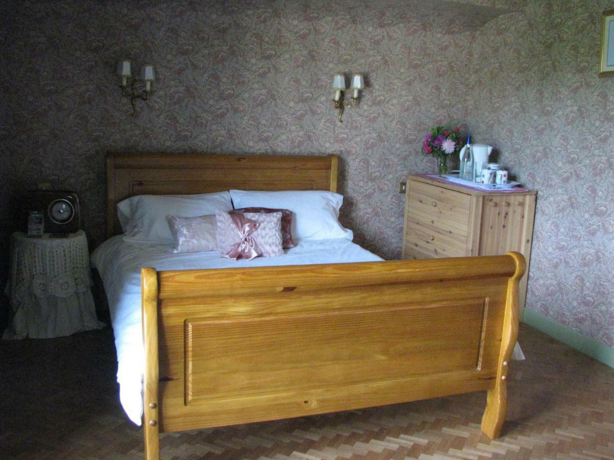 Chambre d'hôtes des Monédières Acomodação com café da manhã Treignac Exterior foto
